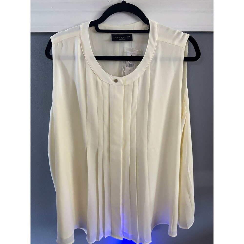Lane Bryant Ivory Pleated Button Front Round Neck Woven Blouse Size 18 Plus